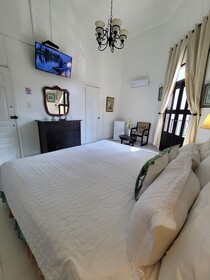 Hotel Class Colonial