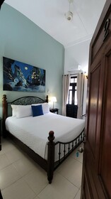 Hotel Class Colonial