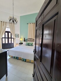 Hotel Class Colonial