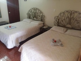 Hotel Tropicana