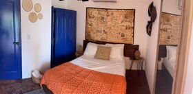 Studio 27 Colonial