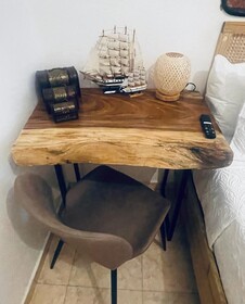 Studio 27 Colonial