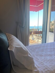Hotel De Letoile