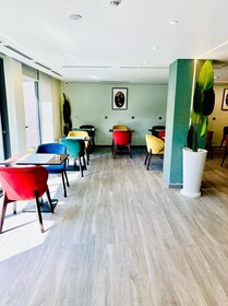 Coast Hotel