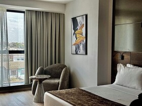 ONYX By Luna Hotel