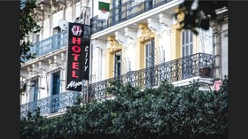 City Hotel