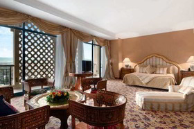Hilton Alger