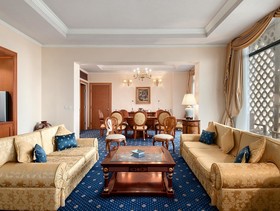 Hilton Alger