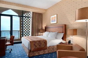 Hilton Alger