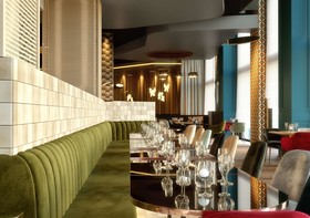 Hilton Alger