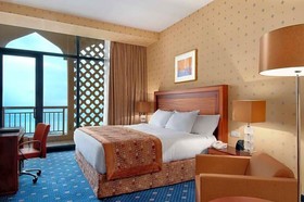 Hilton Alger