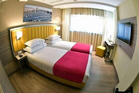 Hotel Tulip Inn Naya