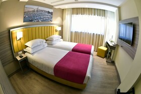 Hotel Tulip Inn Naya