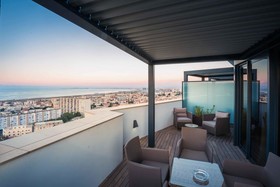 Lamaraz Arts Hotel