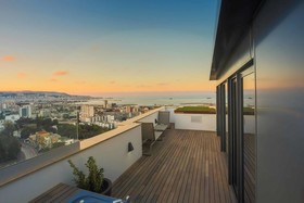 Lamaraz Arts Hotel