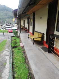 Montano Camping & Hostel