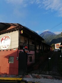 Montano Camping & Hostel