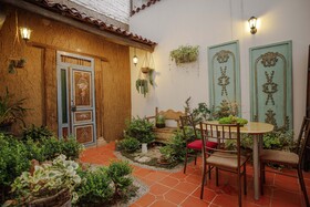 Azul de La Plaza Hotel