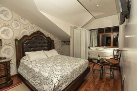 Azul de La Plaza Hotel