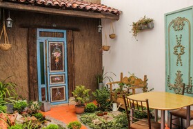 Azul de La Plaza Hotel