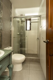 Azul de La Plaza Hotel
