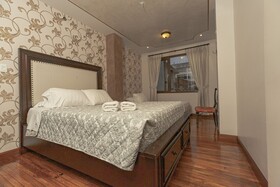 Azul de La Plaza Hotel