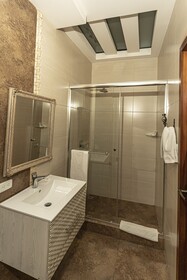 Azul de La Plaza Hotel