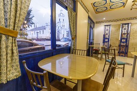 Azul de La Plaza Hotel