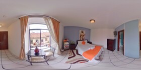 Hotel 4 mundos