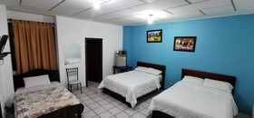 Hotel 4 mundos