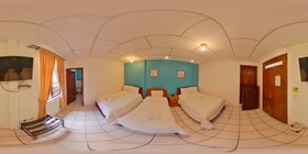 Hotel 4 mundos