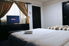 Hotel 4 mundos