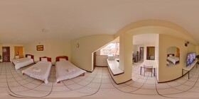 Hotel 4 mundos