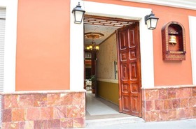 Hotel Campanario