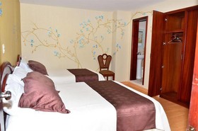 Hotel Campanario