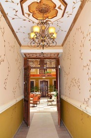 Hotel Campanario