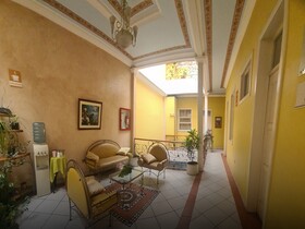 Hotel Chat Noir