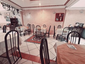 Hotel Chat Noir