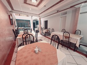Hotel Chat Noir