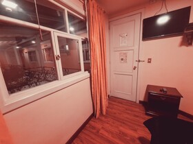 Hotel Chat Noir