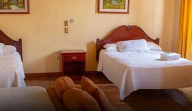 Hotel Chat Noir