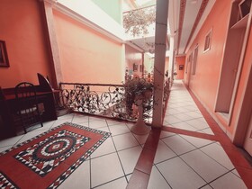 Hotel Chat Noir