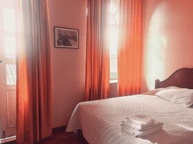 Hotel Chat Noir
