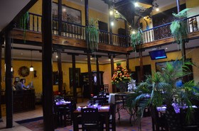 Los Balcones Boutique