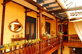 Los Balcones Boutique