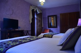 Los Balcones Boutique