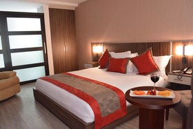 Santiago de Compostella Suites Hotel