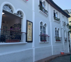 Black Castle Guesthouse