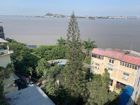 Black Castle Guesthouse
