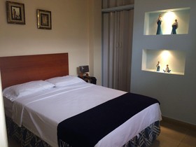 El Patio Suites I